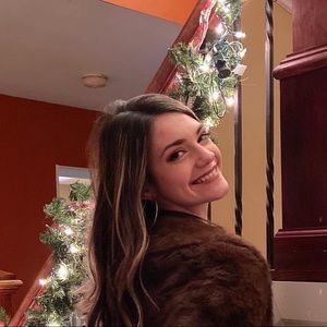 Meet your Posher, Gillian